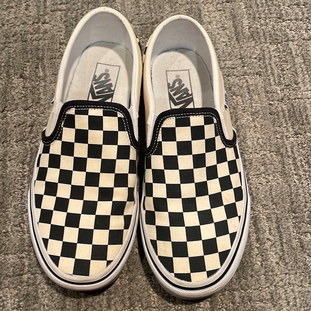 vans black and white checkered, size 8